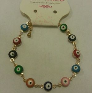 Bracelet